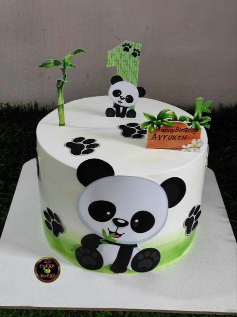 Panda Cake Designs Birthday, Panda Cake Ideas, Panda Theme Cake, Panda Cake Design, Panda Bear Cake, Panda Birthday Cake, Dragon Birthday Cakes, Bolo Panda, Cake Designs For Boy