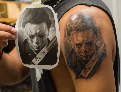 Michael Myers Tattoo, Half Sleeve Tattoos Forearm, Horror Tattoo, Michael Myers Halloween, Black Men Street Fashion, Half Sleeve Tattoo, Michael Myers, S Tattoo, Beauty Tattoos