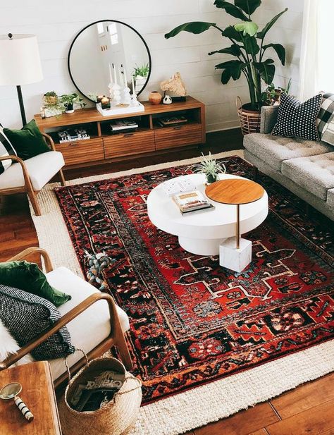 French Furniture Living Room, Rug Decor Living Room, Rustic Chic Living Room, Furnitur Ruang Keluarga, Interior Design Minimalist, Candice Olson, Bohemian Interior Design, Diy Living Room Decor, Decor Shabby Chic