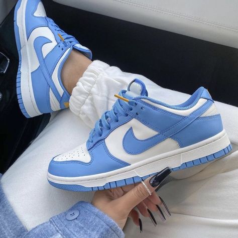 204Fashion on Twitter: "Nike | 204Fashion… " Dr Shoes, Preppy Shoes, Jordan Shoes Girls, All Nike Shoes, Cute Nike Shoes, Cute Sneakers, Fresh Shoes, Jordan Sneakers, Hype Shoes