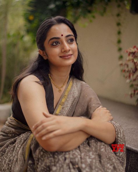 Actress Namitha Pramod New Glam Stills     #Actress #NamithaPramod Namitha Pramod Saree, Namitha Pramod, Beauty Face Women, First Video, Beautiful Ladies, Simple Beauty, Long Hair Styles Men, Beautiful Smile Women, Indian Beauty Saree