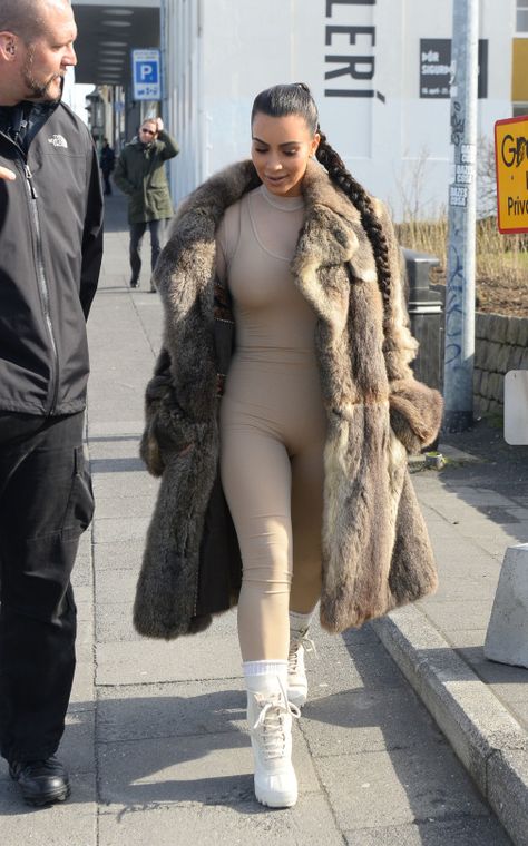 ♥ | @ClassyFlora Kardashian Winter Outfits, Kim Kardashian Hot, Dash Dolls, Kim Kardashian Outfits, Robert Kardashian, Kim K Style, Kardashian Outfit, Reykjavik Iceland, Amazing Woman