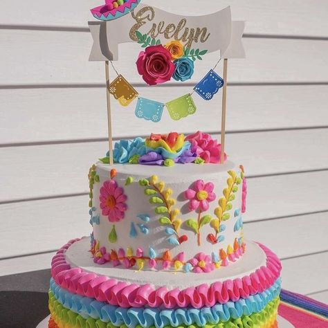 Fiesta Theme Cakes, Girly Fiesta Theme Party, Mexican Party Theme Cake, Pastel Fiesta Party, Mexican Theme Party Decorations 1st Birthday, Mexican Theme Graduation Cake, Fiesta Theme Birthday Cake, Three Esta Birthday Party Girl, Fiesta Party Cake