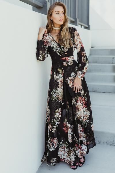 Fashion Layering, Boutique Boho, Chique Outfit, Floral Wrap Maxi Dress, Black Floral Maxi Dress, Mode Kimono, Sewing Dress, Maxi Dress For Women, Photoshoot Dress