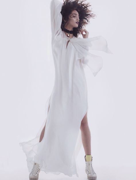 Vita Mir Mojeh Magazine Andrew Yee White Fashion Editorial White Fashion Editorial, Fashion White, Fashion Editorial, Lace Gown, White Fashion, All White, Ruffle Dress, Editorial Fashion, Editorial