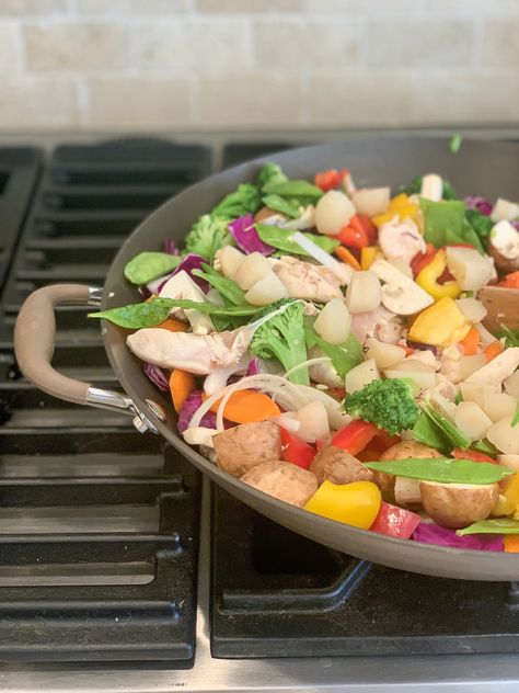 Pad Pak Recipe, Stir Fried Vegetables, One Pot Dinners, Healthy Food Recipes Clean Eating, Fried Vegetables, Chicken Stir Fry, Vegetable Stir Fry, Vegetable Seasoning, Specialty Foods