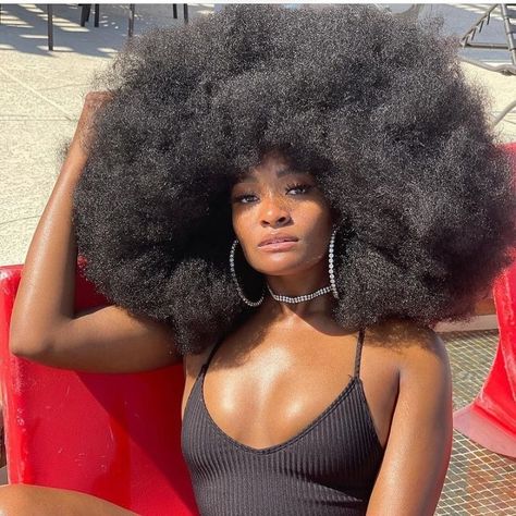 #blackhair #Afro #blackisbeautiful #naturalhair #hairgoals Big Afro Hairstyles Black Women, 4c Afro Big, Big Afro Aesthetic, Big Afro Hairstyles 4c Hair, Black Women With Afros, Afros Black Women, Afro Pictures, Big Hair Black Women, 4c Afro Hairstyles