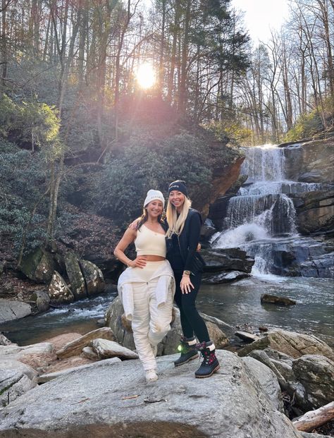 Hiking outfits! - We went hiking while celebrating my girlfriend’s bachelorette in Asheville! Linking both of our outfit details: - My fleece lined boots are waterproof (perfect for snow, or in our case, hiking across a shallow creek!) They do run a little big, and they are SUPER warm (made for comfort in up to -11°!!) but recommend regular size if you plan to wear thick socks! - My puffy vest is an Amazon find (only $32!) and adds the perfect layer for a chilly day whether you’re going for an Bridal Hiking Outfit, White Hiking Outfit, Bachelorette Hiking Outfit, Bachelorette Mountain Weekend, Bachelorette Hike, Hiking Bachelorette Party Shirts, Scottsdale Bachelorette Hike, Puffy Vest, Thick Socks