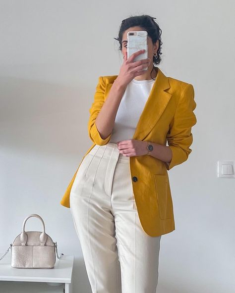 Mustard Jacket Outfit, Mustard Blazer Outfit, Short Jacket Outfit, Yellow Blazer Outfit, Colour Clothes, Mustard Yellow Outfit, Flare Outfit, Linen Shirt Outfit, Office Ootd