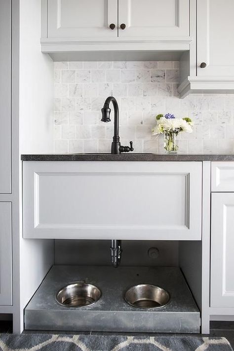 Mudroom with Pull Out Pet Food Bowls - would love this! Transitional Laundry Room, Laundry Room/mud Room, Modern Basement, Laundry Room Sink, Mudroom Laundry Room, Dog Rooms, Laundry Mud Room, Laundry Room Storage, Laundry Room Design