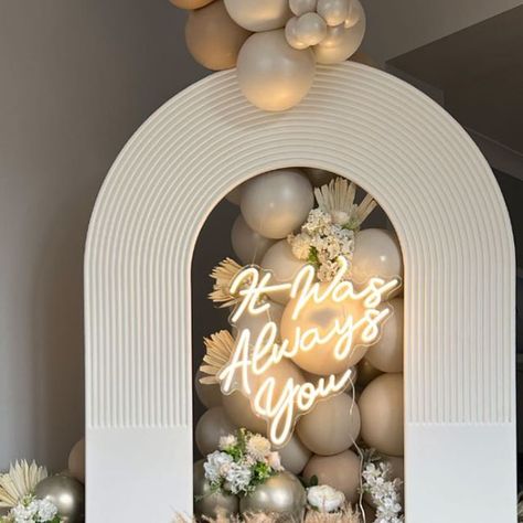 High Class Events™ - Balloons and Party Decor on Instagram: "💍 𝐄𝐍𝐆𝐀𝐆𝐄𝐌𝐄𝐍𝐓 𝘢𝘯𝘥 𝘕𝘌𝘞 𝘗𝘙𝘖𝘗 𝘈𝘓𝘌𝘙𝘛 ❕💫

A dreamy backdrop for an engagement celebration at home featuring our 𝗕𝗥𝗔𝗡𝗗 𝗡𝗘𝗪 rippled arch and personalised half moon… We are in love 😍😍😍

We have lots of new props that we haven’t had chance to prep and show off just yet so this is just a reminder if you don’t see it on our page then it doesn’t mean we don’t have it or it can’t be done because it most definitely can! Just drop us a message 🥰 

 @excellent.balloons  @funtasiaparty @funtasia.party  @bapiaparty @proballoonshop @findmyeventplanner glamlifeparty @babyshowerpartydreams @make_a_wish_ua @kalisanballoons 

#engagementballoons #engagementparty #engagementpartyideas #engagementpartydecor #weddingb Dreamy Backdrop, Engagement Balloons, Gender Reveal Themes, Engagement Celebration, Engagement Party Decorations, Instagram Engagement, Just A Reminder, Over The Moon, High Class