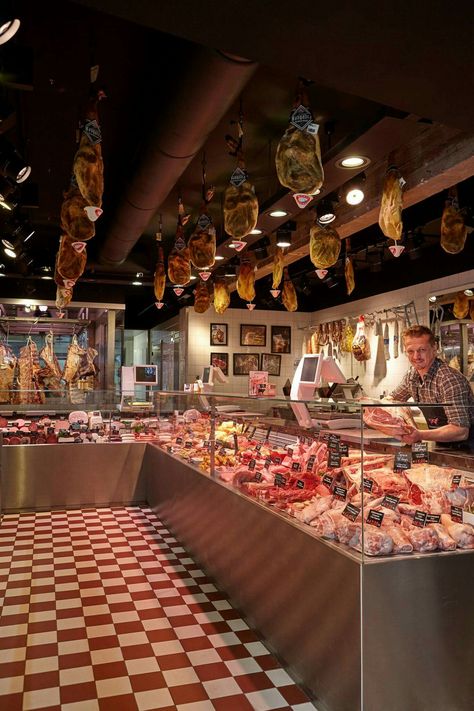 Butcher Store, Local Butcher Shop, Meat Butcher, Meat Store, Deli Shop, Lighting Stores, Style Parisienne, Supermarket Design, Meat Shop