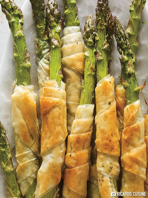 Fun With Phyllo Dough - Best Market Asparagus Philo Dough, Phyllo Dough Asparagus Recipes, Phyllo Appetizers Easy, Philo Dough, Phyllo Dough Recipes, Phyllo Recipes, Herb Sauce, Phyllo Dough, Healthy Homemade Recipes