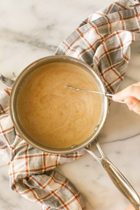 This Brown Sugar and Cinnamon Coffee Creamer will take your morning cup of coffee to the next level. Make the perfect cup at home! Homemade Brown Sugar Coffee Creamer, Cinnamon Vanilla Coffee Creamer, Cinnamon Coffee Creamer, Carmel Coffee, Diy Coffee Creamer, Brown Sugar Simple Syrup, Morning Cup Of Coffee, Vanilla Coffee Creamer, Homemade Coffee Creamer