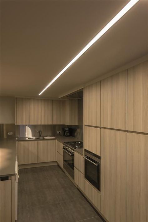 Recessed Linear Lighting Ceiling, Recessed Lighting In Kitchen, Recessed Lighting Ideas, Recessed Kitchen Lighting, Modern Recessed Lighting, Recessed Lighting Fixtures, Kitchen Led Lighting, Kitchen Lighting Design, House Ceiling Design