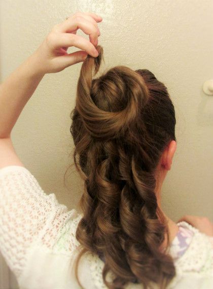 Hairstyle tutorial suitable for 1867-1880 by The Pragmatic Costumer                                                                                                                                                                                 More 1870s Hairstyles, 1800s Hair, 1800s Hairstyles, Historical Hairstyles, Steampunk Hairstyles, Simple Hairstyle, Victorian Hairstyles, Curly Bangs, Hairstyle Tutorials