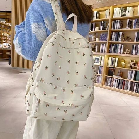 𐙚˙⋆tulip printed spacious bag.˚ ᡣ𐭩 Price- 1250 + international shipping Shop from link in bio Imported Takes 4-7 weeks to deliver once preorders submitted No cod, only prepaid . . . . #bow #bowseason #bag #korean Korean Bags, Korean Bag, Bow Season, Tulip Print, Tulips, Link In Bio, Hello Kitty, Floral Prints, Floral