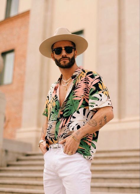 Tropical Male Outfit, Wedding Dress Mid Size, Mid Size Fall Outfits, Luau Outfits, Vacation Outfits Men, Timeless Fashion Pieces, Party Outfit Men, Pool Party Outfits, Tropical Outfit