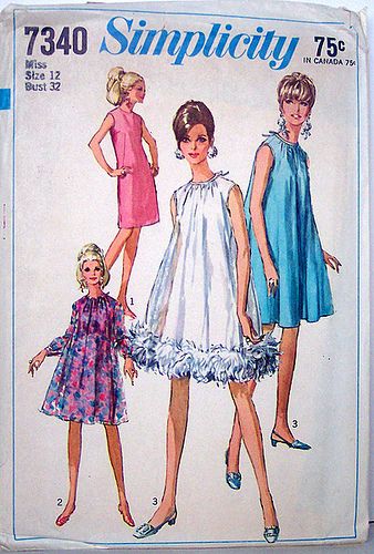 ...going to have to come up with my own pattern for this great inspirational piece....thinking out loud... Tent Dresses Pattern, Cocktail Dress Patterns, Simplicity Patterns Dresses, Sheath Dresses Pattern, 1960s Dresses, Vintage Dresses 1960s, Vintage Dress Patterns, 1960's Dress, Feather Trim