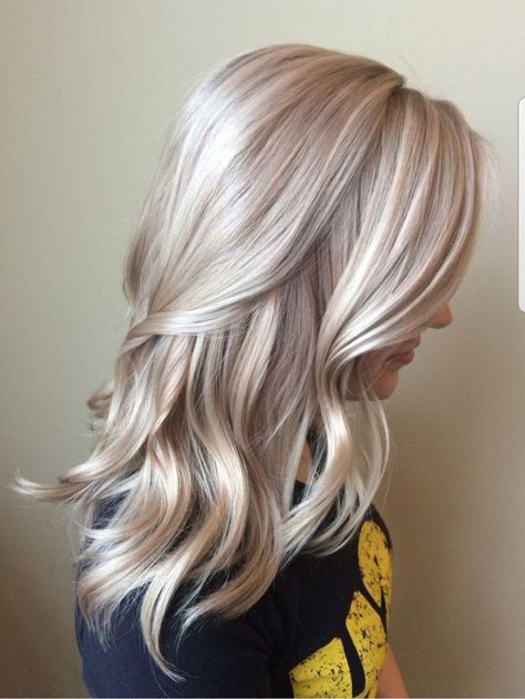 Cream Blonde Hair, Cream Blonde, Silver Blonde Hair, Ash Hair Color, Cool Blonde Hair, Blonde Hair Color Ideas, Blonde Curls, Silver Blonde, Ash Blonde Hair