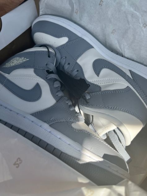 Jordans Cool Grey, Grey And White Jordans, Air Jordan 1 Gray White, Jordans Smokey Grey, Gray And White Jordans, White Jordans, Grey And White, Jordan, Grey