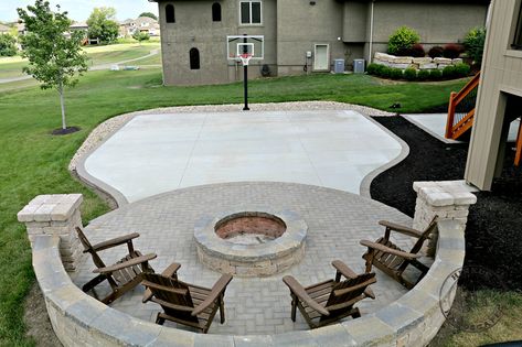 Patio Redo, Backyard Court, Home Basketball Court, Basketball Court Backyard, Backyard Basketball, Outdoor Basketball Court, Outside Fire Pits, Cement Patio, Backyard Dreams