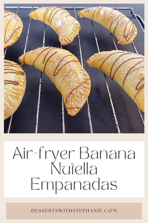 banana Nutella dessert empanadas Easy Dessert Empanadas Recipe, Air Fried Empanadas Recipe, Empanadas In Air Fryer, Banana Empanadas, Empanada Filling Recipes Vegetarian, Banana Nutella Empanadas, Dessert Empanadas, Dessert Empanadas Recipe, Homemade Pie Recipes