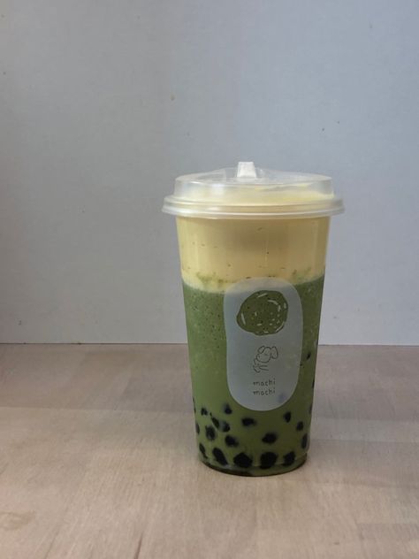 Boba Matcha, Matcha Bubble Tea, Big Snacks, Bubble Tea Boba, Boba Drink, Bubble Milk Tea, Pretty Dessert, Healthy Drinks Recipes, Pretty Drinks