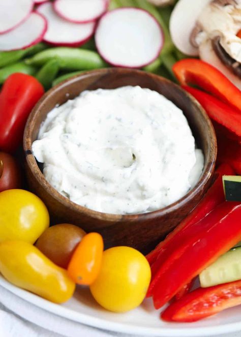 The best vegetable dip that's light, healthy and packed with flavor. Perfect with fresh veggies or pita chips. You'll love this skinny dill dip recipe! #appetizer #appetizerecipes #dip #diprecipes #dill #dilldip #easyappetizer #healthyappetizer #greekyogurt #vegetables #recipes #iheartnaptime Best Vegetable Dip, Greek Yogurt Dill Dip, Yogurt Dill Dip, Greek Yogurt Veggie Dip, Dill Dip Recipe, Dill Dip Recipes, Vegetable Dips, Dill Dip, Vegetable Dip