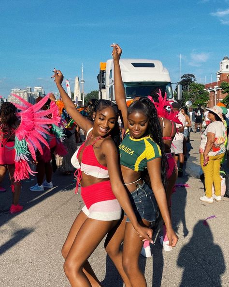 Jamaica shirt, y2k, black girl, brazil shirt, caribana Caribana Aesthetic, Jamaica Shirt, Brazil Shirt, Shirt Y2k, Y2k Black, Summer Aesthetic, Jamaica, Brazil, Road