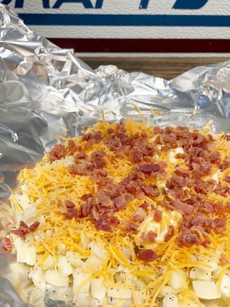 Cheesy Potatoes Foil Packet, Potatoe Foil Packs, Potato Foil Packs On Grill, Campfire Hobo Dinner Foil Packets, Hobo Potatoes On Grill, Tinfoil Potatoes On Grill, Campfire Potatoes Foil, Camping Potatoes Make Ahead, Foil Pack Potatoes On Grill