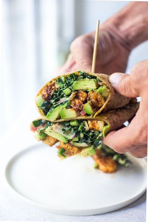 Blackened Tempeh Wrap with Avocado, Kale, Radishes, Pickled Onions and a Creamy VEGAN Cajun Ranch Dressing that can be made into a hearty entree salad, grain bowl, or packable wrap.  #tempeh #veganranch #vegan #glutenfree #healthybowl Cajun Ranch Dressing, Tempeh Wrap, Cajun Ranch, Vegan Wedding Food, Vegan Groceries, Tempeh Salad, Vegan Cajun, Tempeh Recipe, Healthiest Food