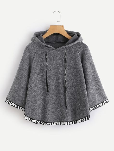 Stylish Hoodies, Fashion Corner, Modest Dresses Casual, Hooded Cape, Trendy Dress Outfits, Trendy Fashion Tops, Hem Sweater, Vsco Girl, Fashionista Clothes