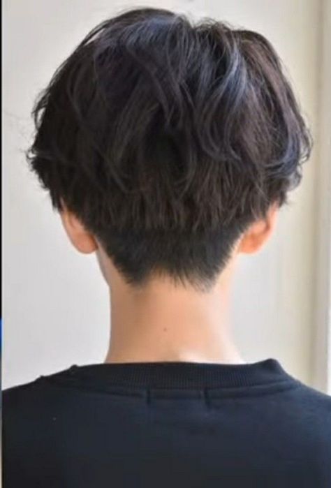 Ftm Haircuts, Haircut Ideas For Men, Undercut Long Hair, Androgynous Hair, Tomboy Hairstyles, Short Hair Tomboy, Asian Haircut, Wavy Hair Men, Asian Short Hair