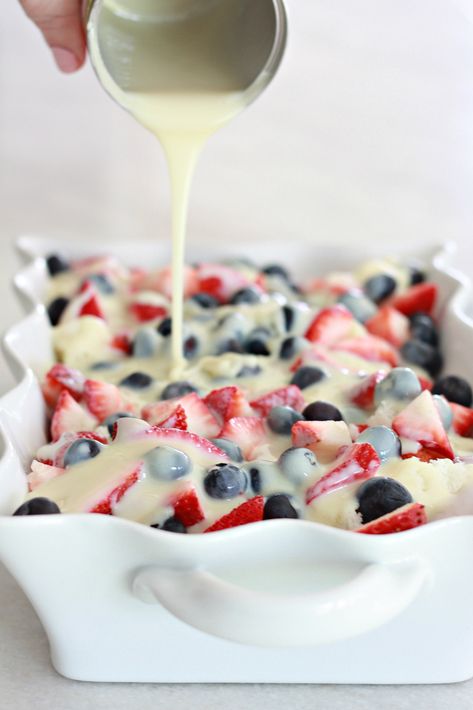 Berry Angel Food Cake, Strawberry Butter Recipe, 4th Of July Appetizers, July Appetizers, Angel Food Cake Desserts, My New Life, Berries And Cream, Angel Food Cake Mix Recipes, Fruit Cream