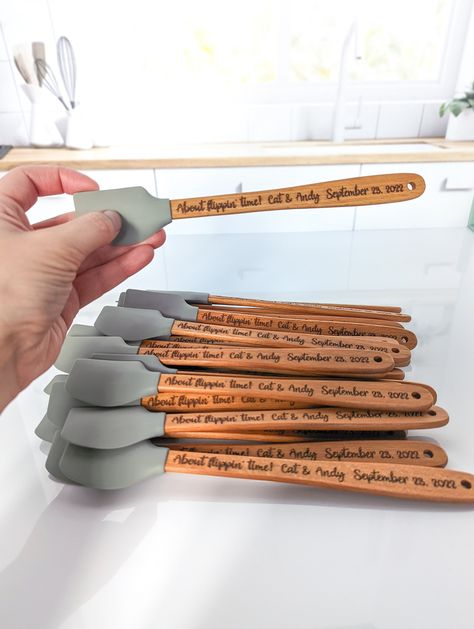 The cutest wedding favors for your guests!  Perfect for a fall wedding! Engrave the memory of your special day in the hearts of your guests with this mini spatula they can use in their own kitchens! Also a unique favor for a bridal shower with a baking or cooking theme.  We can engrave on both sides for the same price, just let us know what text for each side. If you need a specific kind of font or small icon, we can work with you also, just send us a message. Spatulas are approx. 8 inches long Good Wedding Favors, Unique Bridal Shower Favors For Guests, Unique Wedding Guest Favors, Clever Wedding Favors, Italian Themed Bridal Shower Favors, Western Bridal Shower Favors, Fall Wedding Favours, Favors For Bridal Shower Guests, Wedding Shower Gifts For Guests