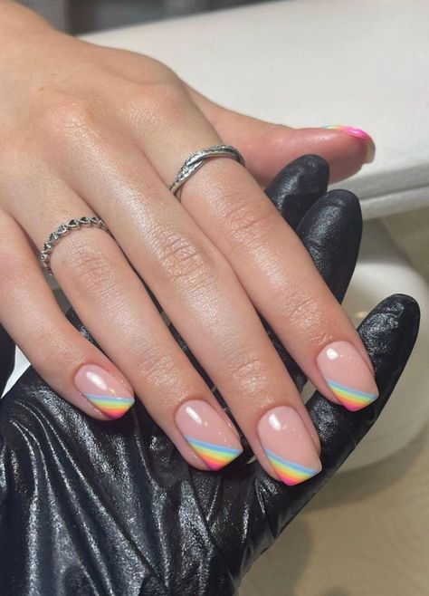 30 Fun Nail Art Ideas | The Everygirl Summery Nails, Striped Nails, Cute Gel Nails, Rainbow Nails, Neon Nails, Neutral Nails, Nude Nails, Trendy Nails, Short Nails