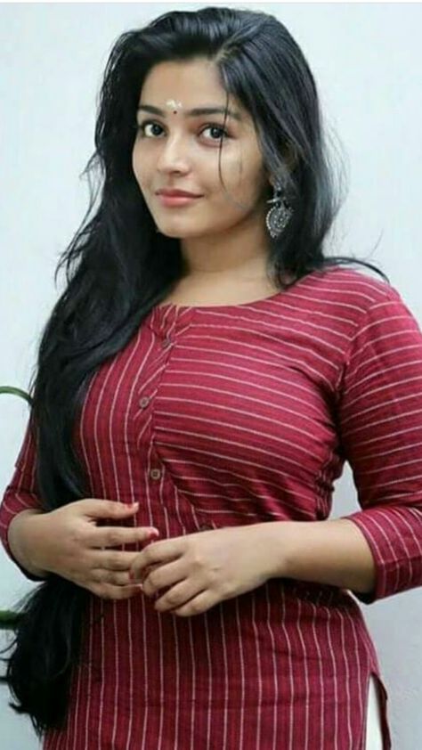 Rajisha Vijayan Rajisha Vijayan, Bold Women, Dream Girl, Indian Actress Hot Pics, Hot Pics, Turtle Neck, Actresses, Wallpapers, Women's Top