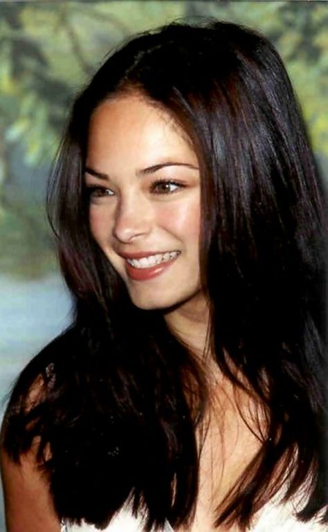 Kristin Kreuk Kristin Kreuk Smallville, Beer For Hair, Kristen Kreuk, Angelic Aesthetic, Lana Lang, Kristin Kreuk, Make Up Inspo, Elena Gilbert, Smallville