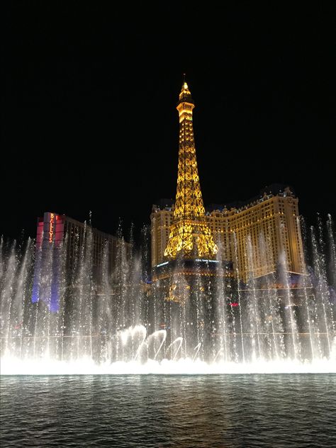 Paris Las Vegas and Bellagio fountain show 5/2017 Paris Las Vegas, Vegas Baby, Stinger, Las Vegas Nevada, Nevada, Eiffel Tower, Las Vegas, Paris, Collage