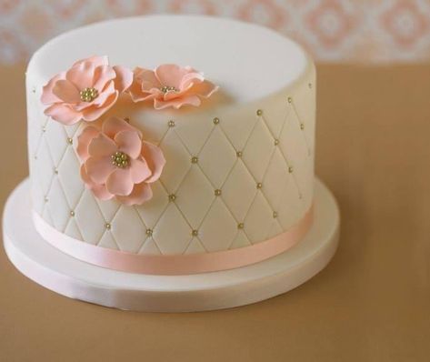 Cupcakes For Women, Female Birthday Cakes, Birthday Cupcakes For Women, Christening Cake Girls, Birthday Cake For Women Simple, Wedding Cake Simple Elegant, 50th Wedding Anniversary Cakes, Deco Cake, Fondant Cake Designs