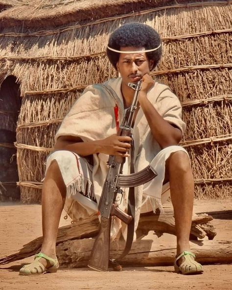 Military Baby Pictures, Oromo Culture, Oromo People, History Of Ethiopia, Ethiopian People, Eagle Images, African Origins, Horn Of Africa, Portrait Photography Men