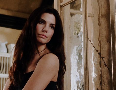 Sally Owens, Practical Magic House, Mermaid Movies, Halloween Layout, Magic House, Magic Aesthetic, Practical Magic, Sandra Bullock, We Fall In Love