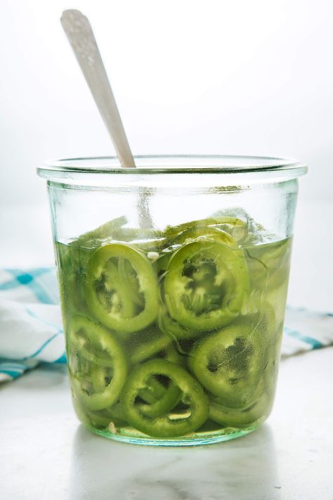 Learn how to make the best pickled jalapeños with this recipe! Enjoy pickled jalapeños that are fresh, crisp and spicy—but not too spicy. Pickle Cookies, Beans Mexican, Eggs And Kale, Sweet Potato Seasoning, Green Jalapeno, Fresh Corn Salad, Quinoa Sweet Potato, Side Dishes Veggies, Spicy Pickles