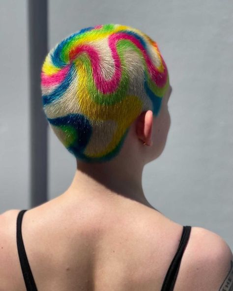 United by Short Hair on Instagram: “Feeling swirly this Saturday morning with this color kaleidoscope from @venomstyles_ 🍭💫 ⋆ ⁣⁣⠀ #unitedbyshorthair ⁣⁣⠀⁣⁣⠀ ⋆ ⁣⁣⠀ ⋆ ⁣⁣⠀⁣⁣⠀ ⋆…” Buzzed Hair Dye Designs, Dyed Buzzcut, Buzz Designs, Shaved Head Designs, Short Hair Designs, Hair Colour Design, Buzzed Hair, Shaved Hair Designs, Hair Tattoo