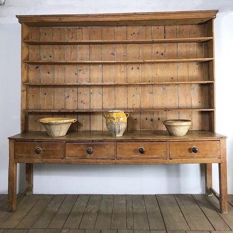 Wooden Kitchen Dresser, Antique Kitchen Dresser, Dresser In Kitchen, Patina Kitchen, Large Hutch, Country Hutch, Dresser Decoration, Victorian Dresser, Dresser Kitchen