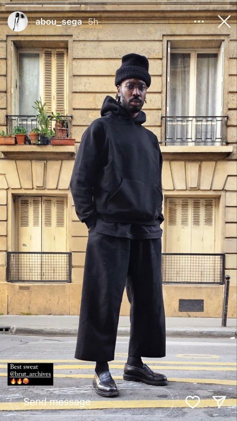 Japanese Outfits Street Style Men, All Black Streetwear, Chunky Sneakers Outfit Men, Cos Style, Japanese Street Fashion Men, Fashion Souls, Black Streetwear, Tactical Wear, Birkenstock Outfit