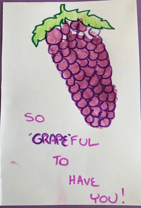 Footprint Grapes Grape Footprint Art, Fruit Art For Toddlers, Food Footprint Art, Baby Footprint Crafts, Baby Art Crafts, Purple Crafts, Baby Footprint Art, May Crafts, Fruit Crafts