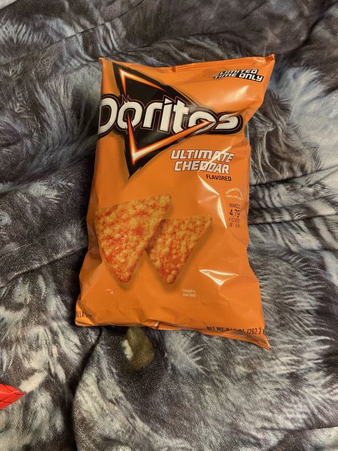 Doritos Aesthetic, Fresh Food Packaging, International Snacks, Dancing Pose, Whatsapp Wallpaper Cute, Junk Food Snacks, Aesthetic Home Decor, Food Snacks, Summer Snacks