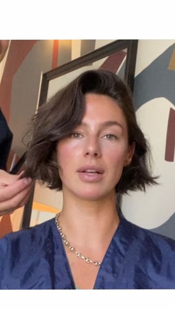 Effortless Bob Hairstyles, Short Bob Slicked Back, The Heavy Bob, The Hair Bros, Slick Back Bob, Short Neck Hairstyles, Slicked Back Bob, Short Bob Side Part, How To Style A Bob